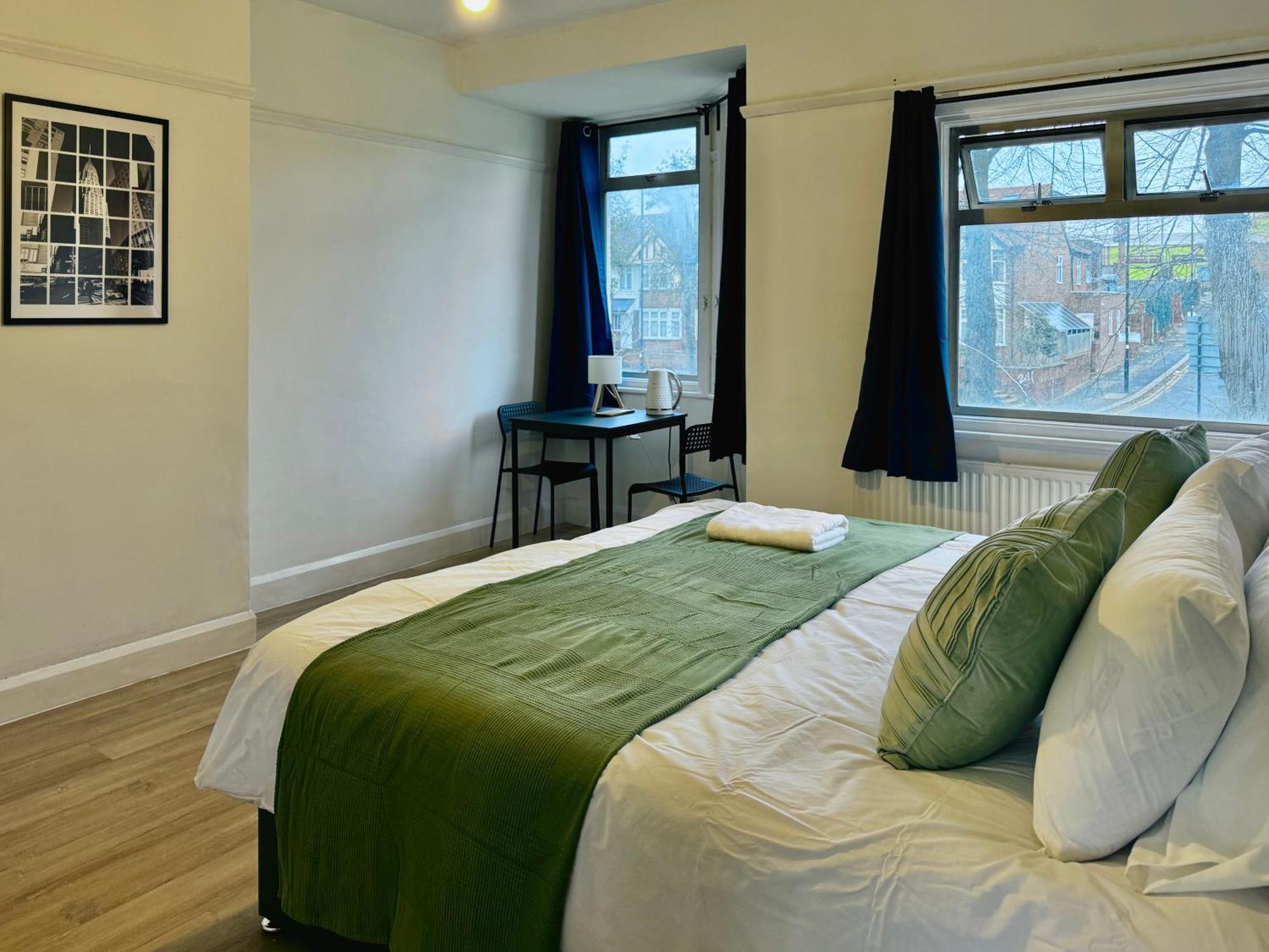 Maberic Housing West Gem Your Connection Londen